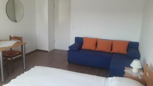 Hostal Mare Rooms For Rent