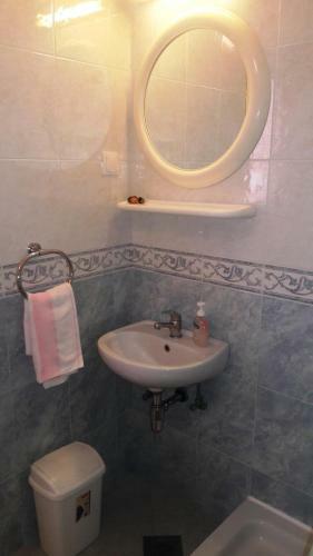 Hostal Mare Rooms For Rent