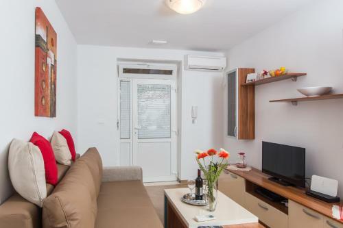 Apartments Gravosa