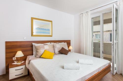 Apartments Gravosa