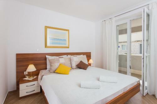 Apartments Gravosa