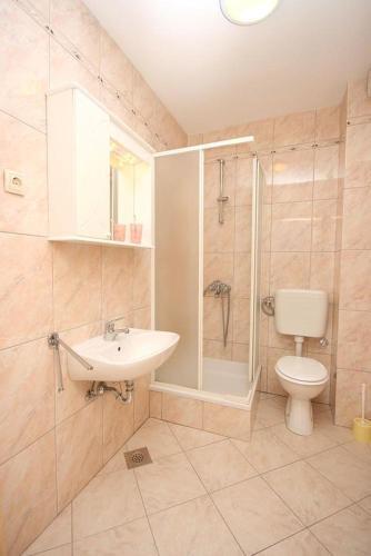 Apartments With A Parking Space Duce (omis) - 4650