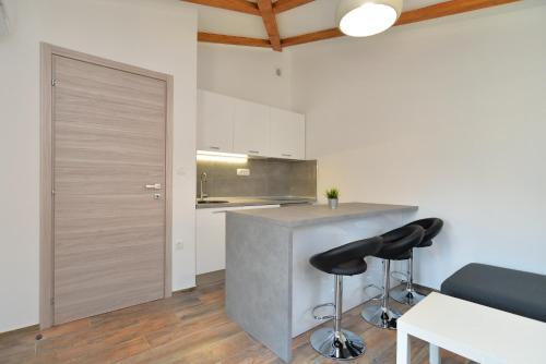 Apartments Stana 1020