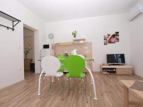 Apartments Suzana 1403