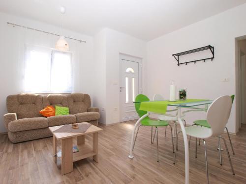 Apartments Suzana 1403