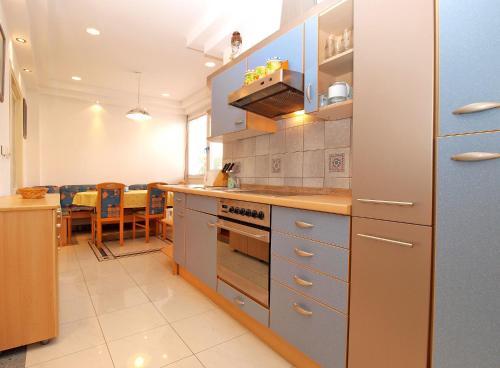Apartments Josip 1544