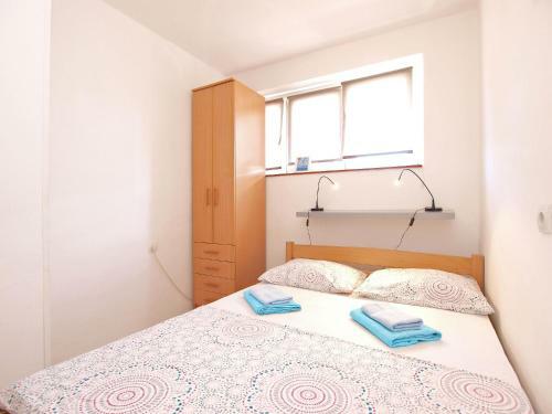 Apartments Elda 1470
