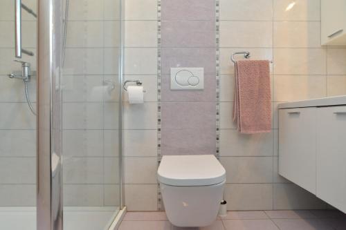 Apartments Pink 1785