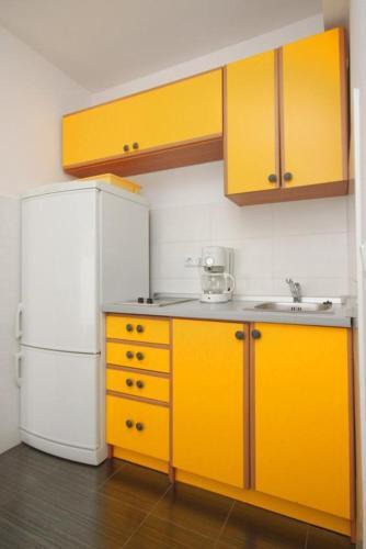 Apartments With A Parking Space Funtana (porec) - 7076