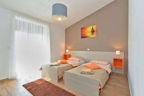 House Roberto 1384