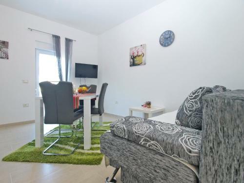 Apartments Lejla 1617