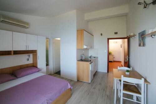 Apartamento Beachfront Studio Gradac 4414-1