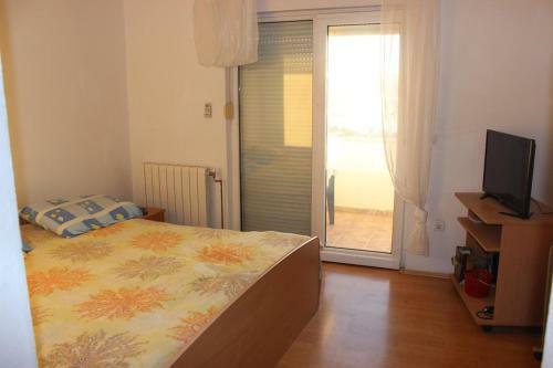 Apartments With A Parking Space Gradac (makarska) - 15628