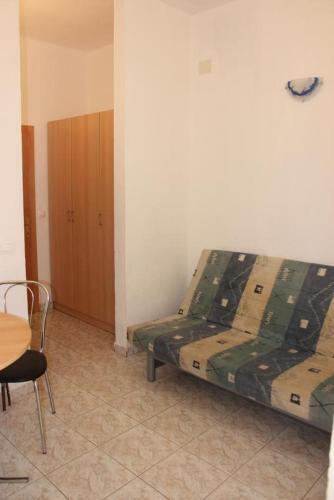 Apartments With A Parking Space Gradac (makarska) - 15628