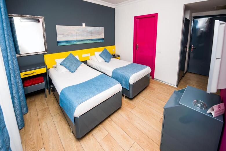 Mera Park Hotel