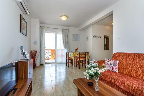 Apartment Tomy 2+2