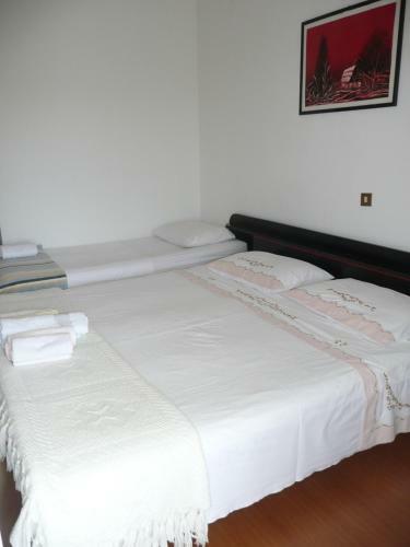 Two-bedroom Apartment In Lopar IV