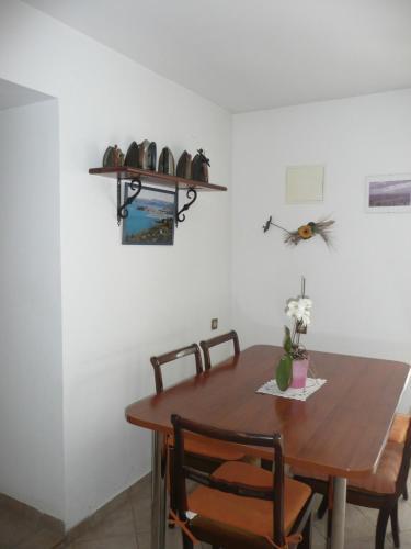 One-bedroom Apartment In Lopar II
