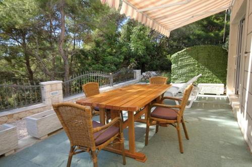 Apartment Lumbarda 9304b