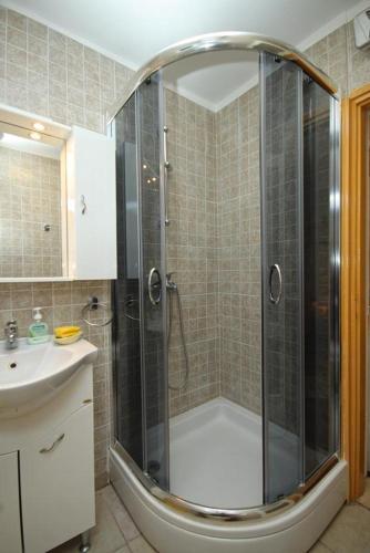 Apartment Lumbarda 4377b