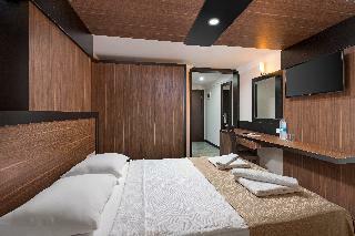 Grand Santana Hotel