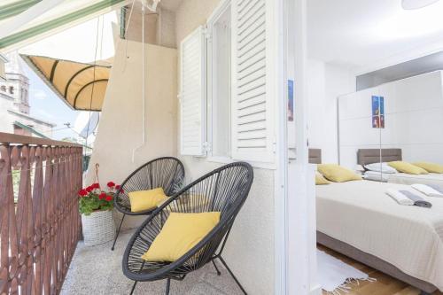 Apartments With A Parking Space Makarska - 11415