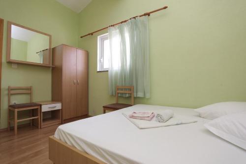Apartments With A Parking Space Makarska - 16161