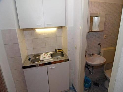 Apartments In Makarska 36280