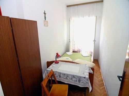 Apartments In Makarska 36280