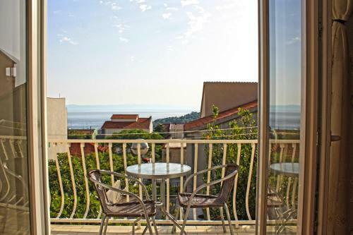 Hostal Bougainvillea Apartments