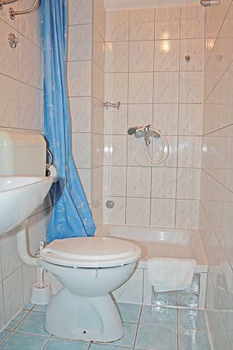 Hostal Bougainvillea Apartments