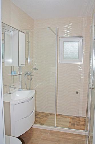 Hostal Bougainvillea Apartments