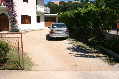 Apartments With A Parking Space Makarska - 6768