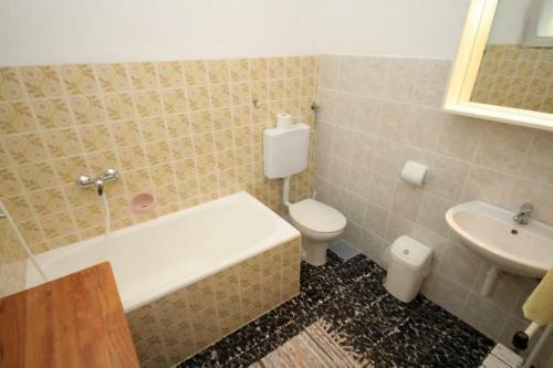 Hostal Double Room Mali Losinj 2495g