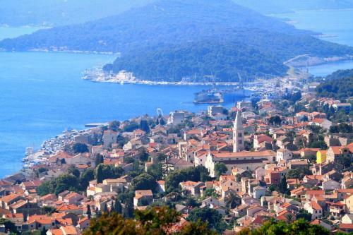 Hostal Double Room Mali Losinj 2495g