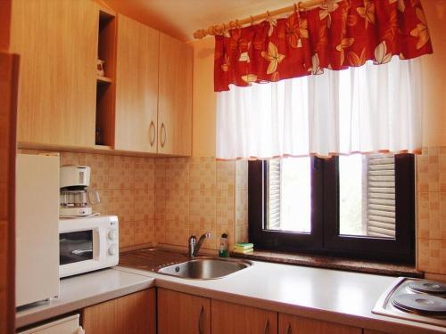 Apartment In Malinska/insel Krk 12763