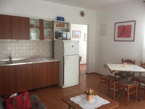 Apartment Cizici 15415b