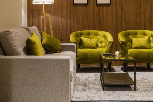 De?man Luxury Apartments