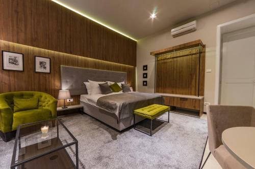 De?man Luxury Apartments
