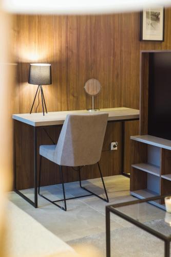 De?man Luxury Apartments