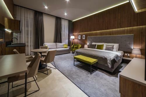 De?man Luxury Apartments