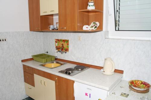 Apartments By The Sea Zaostrog (makarska) - 2649