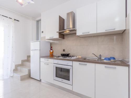 Apartment House Sebi