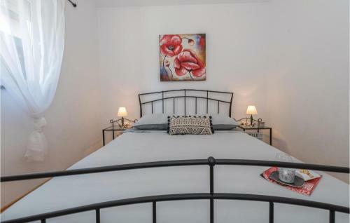 Four-bedroom Holiday Home In Sukosan