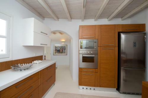 Newly-built Private, Luxury Villa With Private Pool In Ano Mera