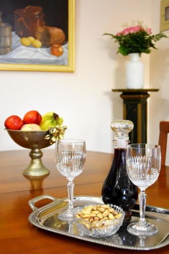 Hostal Amforeas Retreat Guesthouse