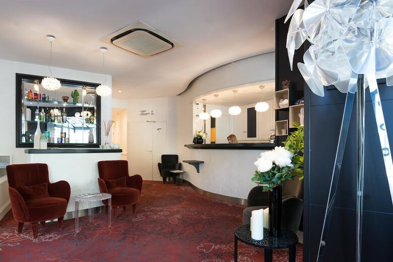 Hotel Plaza Etoile