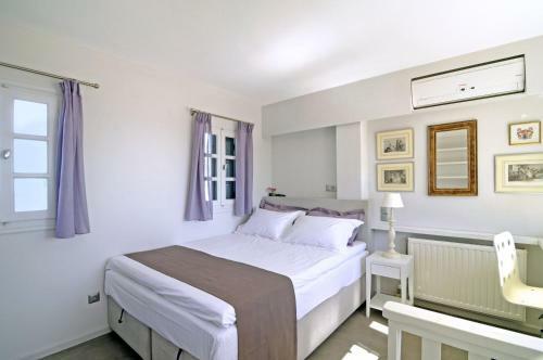 Fira Villa Sleeps 8 Air Con Wifi