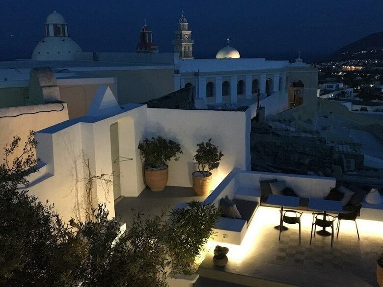 Hotel Amelot Art Suites