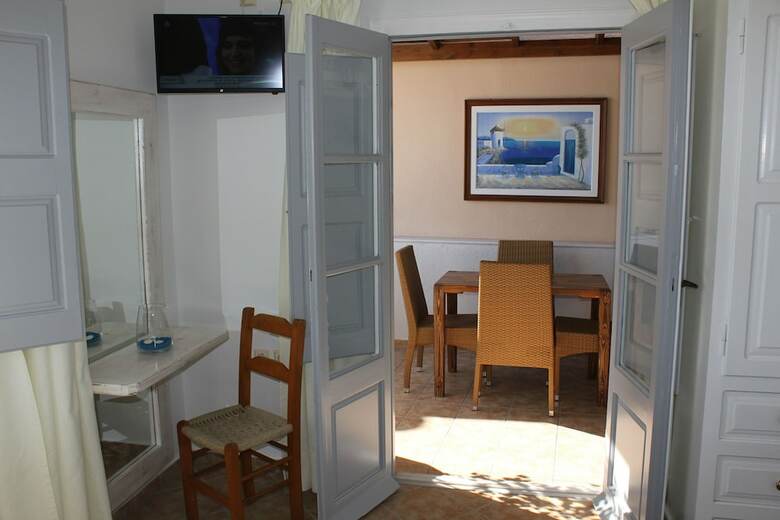 Villa By Hotel Thira